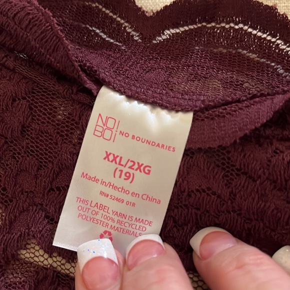 No Boundaries Lace Blouse with Tank Under Size XXL - Picture 5 of 6